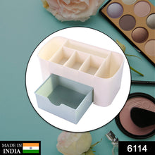 Stylish makeup box with compartments for efficient storage of cosmetics